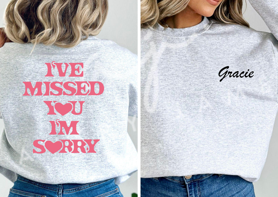 Gracie Abram’s sweatshirt